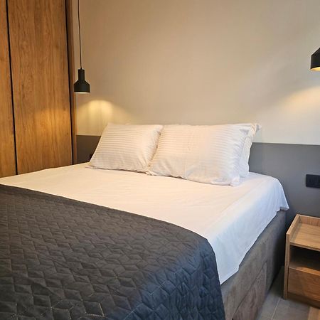 Anja & Ogo Apartments Sea View & Pool Petrovac Exterior foto