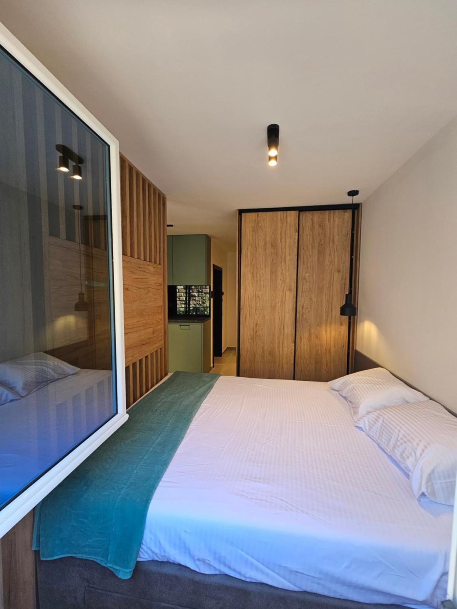 Anja & Ogo Apartments Sea View & Pool Petrovac Exterior foto
