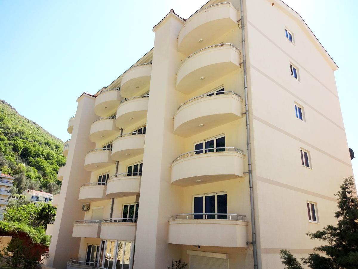 Anja & Ogo Apartments Sea View & Pool Petrovac Exterior foto