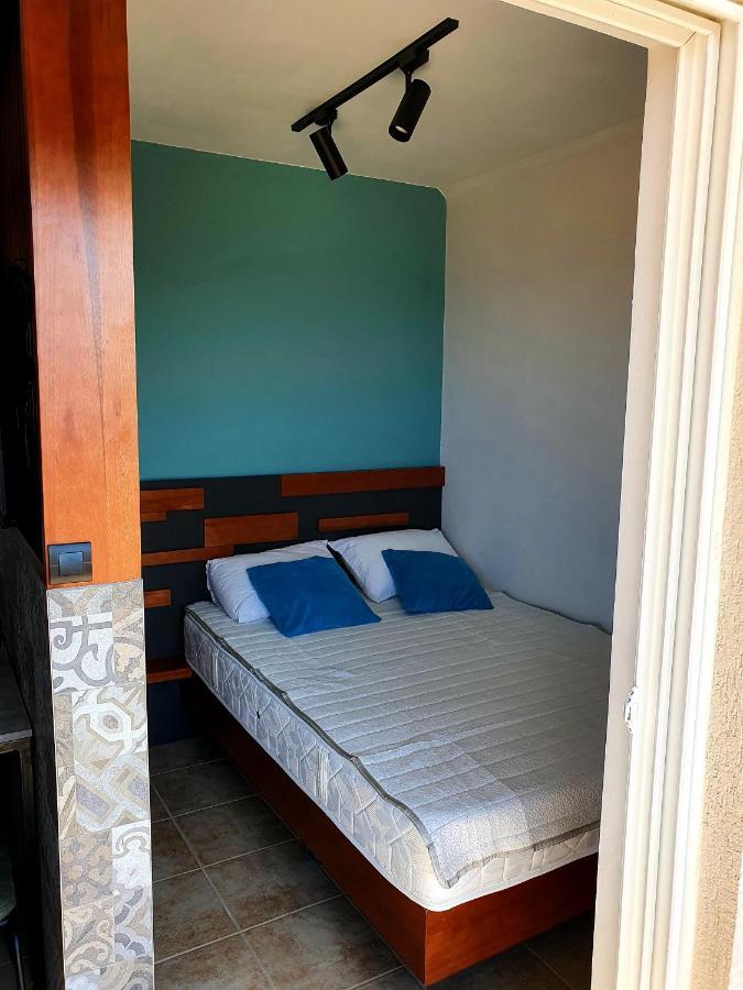 Anja & Ogo Apartments Sea View & Pool Petrovac Exterior foto